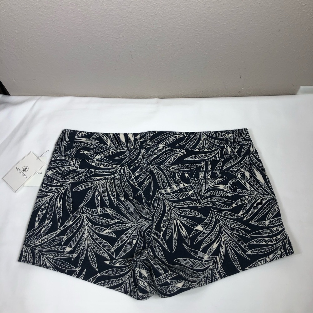 Volcom Frochickie Cotton Blend Navy Ivory Tropical Print Casual Shorts 3=S=26 - Picture 5 of 16